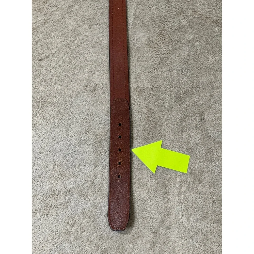 Columbia Mens Leather vintage Belt Size 44 brown with Guatemala inlay‎
